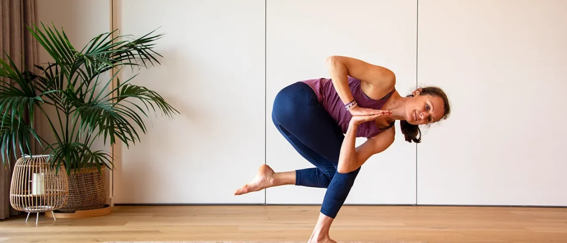 Hatha vinyasa-converti-depuis-jpg